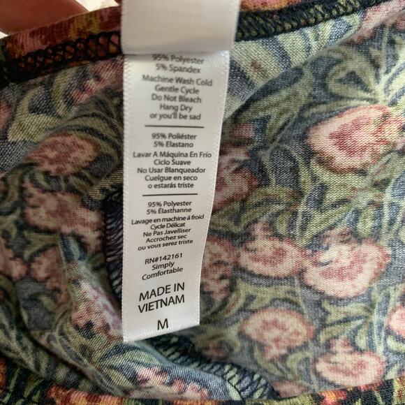 LulaRoe Womens Top Blouse Sweater Medium Floral Knit Pullover Short Sleeve Tunic - Picture 8 of 8